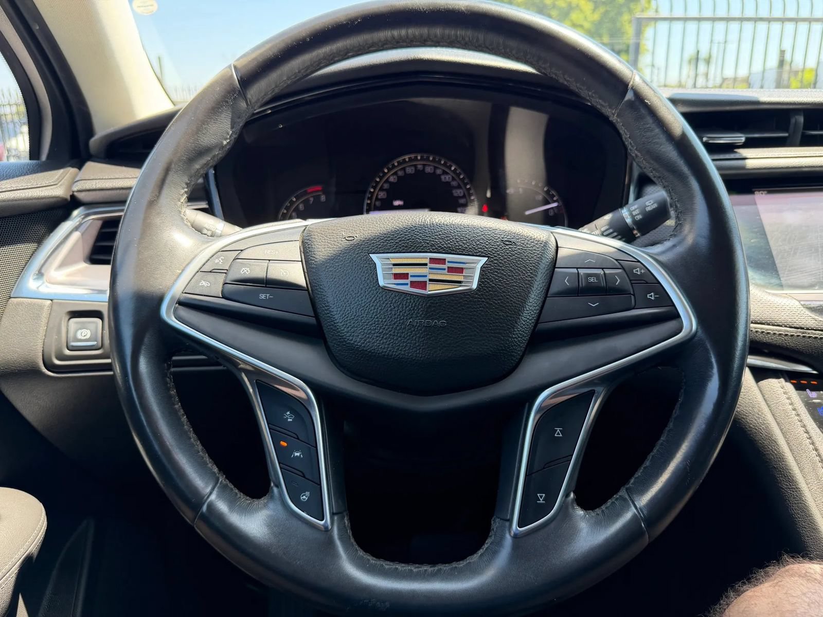 Used 2017 Cadillac XT5 Premium Luxury w/ Driver Assist Package FWD image 44