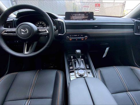 Used 2025 MAZDA CX-50 AWD 2.5 Hybrid w/ Premium Pkg image 7