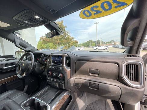Certified 2020 Chevrolet Silverado 1500 High Country w/ Technology Package AWD/4WD image 30