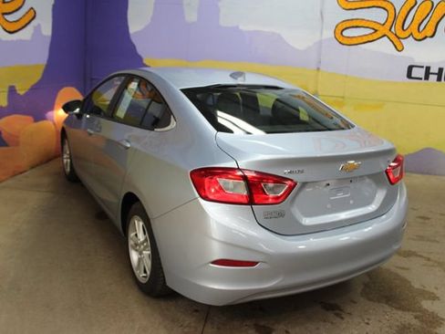 Used 2018 Chevrolet Cruze LT FWD image 6