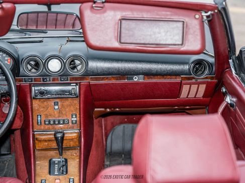 Used 1988 Mercedes-Benz 560 SL image 44
