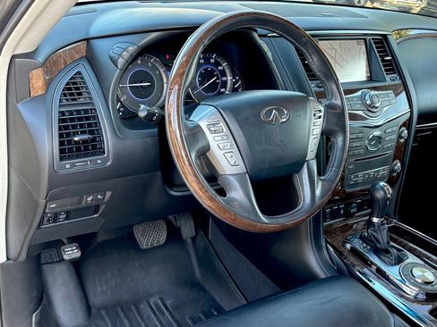 Used 2017 INFINITI QX80 2WD w/ Driver Assistance Package image 15