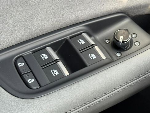 Used 2024 Audi SQ8 Premium Plus image 23