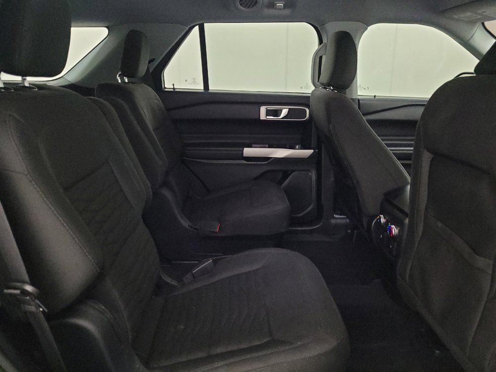 Used 2021 Ford Explorer XLT AWD/4WD image 19