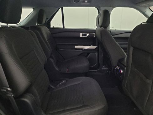 Used 2021 Ford Explorer XLT AWD/4WD image 19