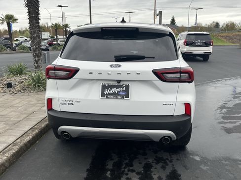 Certified 2025 Ford Escape Active w/ Active Premium Tech Pack AWD/4WD image 4