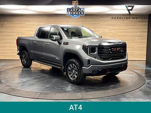 Used 2024 GMC Sierra 1500 AT4 w/ Technology Package AWD/4WD image 1