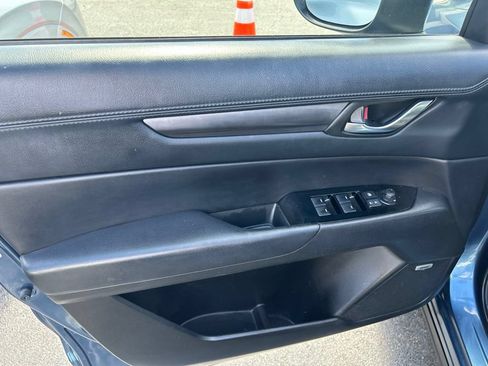 Used 2018 MAZDA CX-5 Touring w/ Preferred Equipment Package FWD image 16