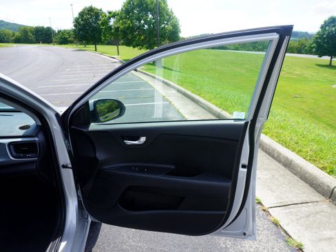 Used 2023 Kia Rio LX image 20