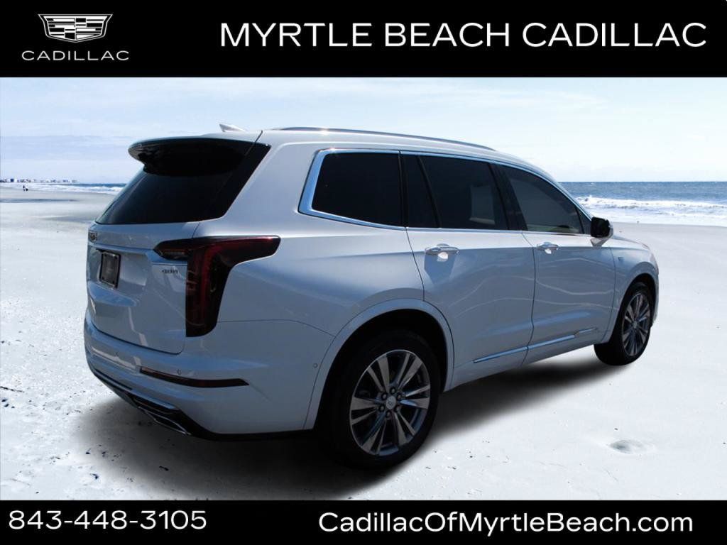 Used 2023 Cadillac XT6 Premium Luxury w/ Platinum Package FWD image 3