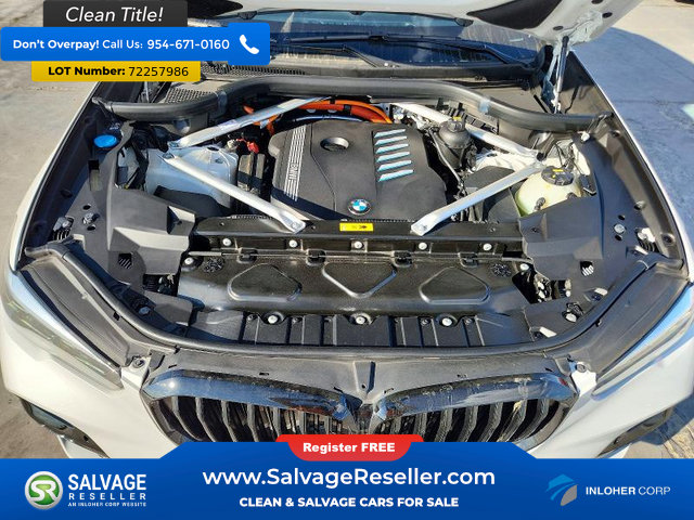 Used 2022 BMW X5 xDrive45e w/ M Sport Package AWD/4WD image 16