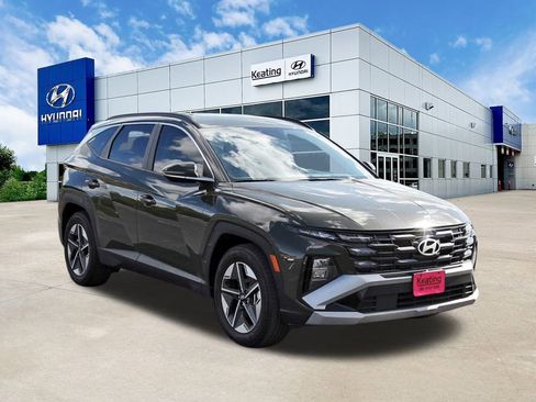 Certified 2025 Hyundai Tucson SEL image 3