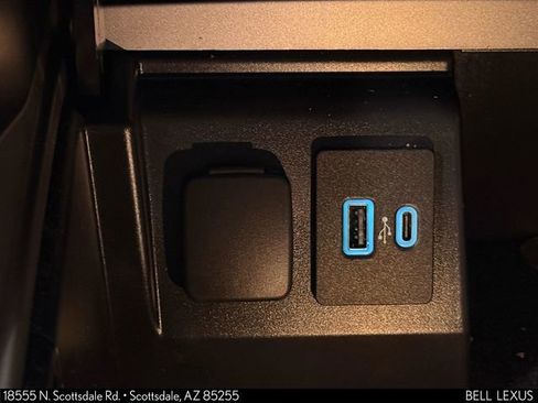 Used 2021 Ford Explorer Limited w/ Hybrid Equipment Group 310A image 21