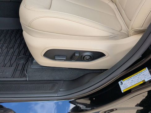 New 2025 Jeep Grand Cherokee L Limited image 14