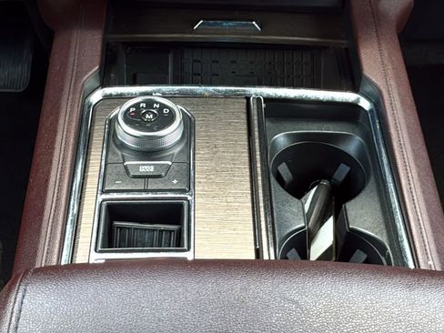 Used 2024 Ford Expedition Limited RWD image 27