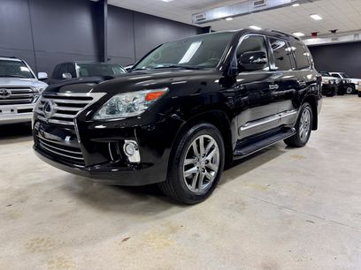 Used 2013 Lexus LX 570 4WD w/ Luxury Pkg w/Pre-crash
