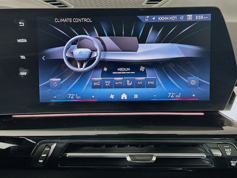 Used 2025 BMW X1 xDrive28i AWD/4WD image 24