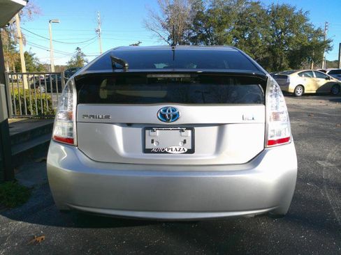 Used 2011 Toyota Prius Two image 6