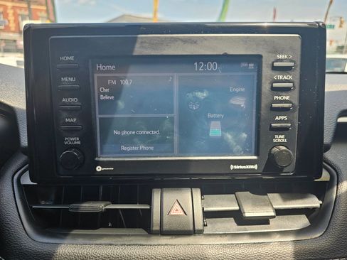 Used 2021 Toyota RAV4 LE AWD/4WD image 20
