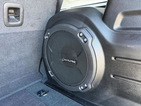 Used 2023 Jeep Wrangler Unlimited Sahara image 14