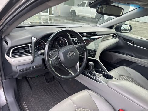 Used 2019 Toyota Camry SE image 14