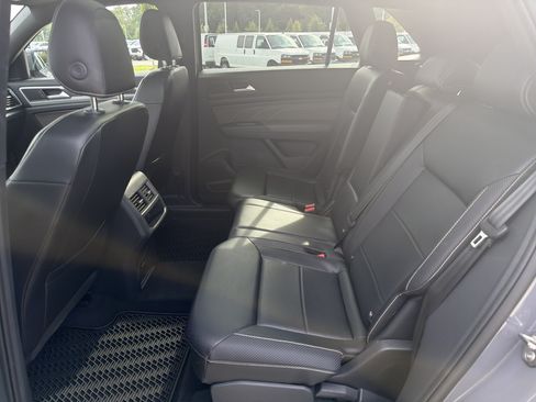 Used 2021 Volkswagen Atlas Cross Sport SEL R-Line w/ Cross Sport MDO Package AWD/4WD image 30