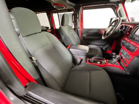 Used 2019 Jeep Wrangler Unlimited Sport S image 25