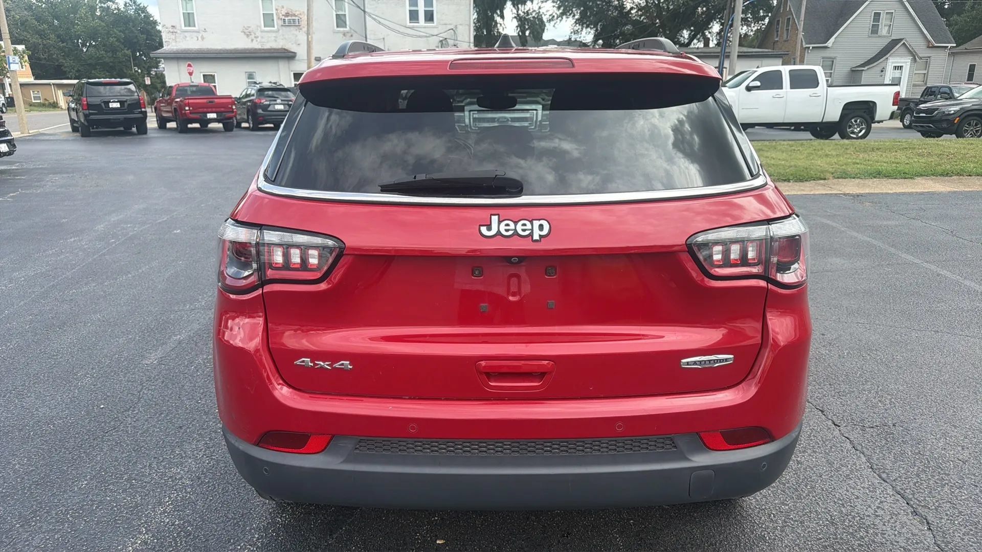Used 2018 Jeep Compass Latitude w/ Popular Equipment Group AWD/4WD image 6