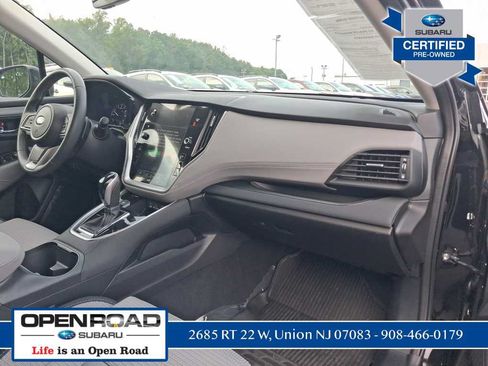 Used 2025 Subaru Outback Premium AWD/4WD image 12
