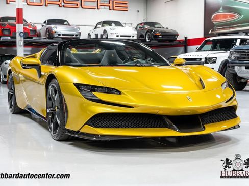 Used 2024 Ferrari SF90 Spider AWD/4WD image 12