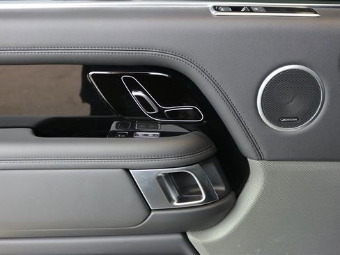 Used 2021 Land Rover Range Rover P525 Westminster Edition LWB image 23