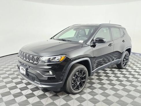New 2026 Jeep Compass Latitude AWD/4WD image 8