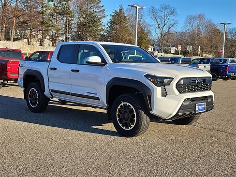 New 2026 Toyota Tacoma 4x4 Double Cab image 3