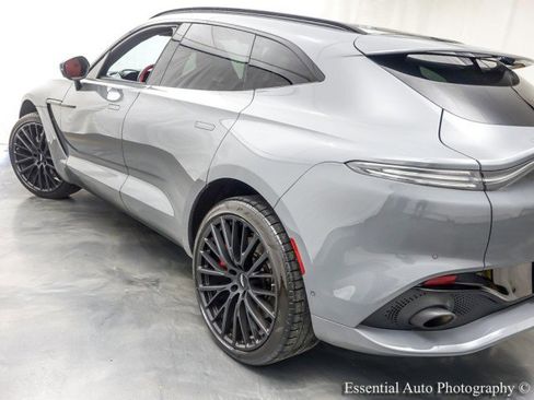 Used 2022 Aston Martin DBX AWD/4WD image 10