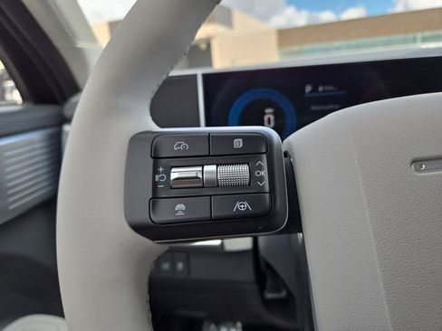 New 2026 Hyundai Santa Fe SE image 18