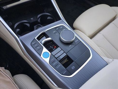 Used 2025 BMW i4 xDrive40i w/ Premium Package AWD/4WD image 11