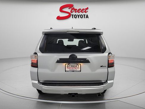 Certified 2024 Toyota 4Runner TRD Off-Road Premium w/ Moonroof Package AWD/4WD image 3