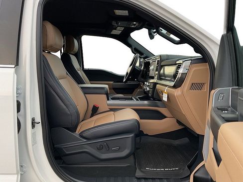 New 2026 Ford F250 Lariat w/ Lariat Ultimate Package image 11