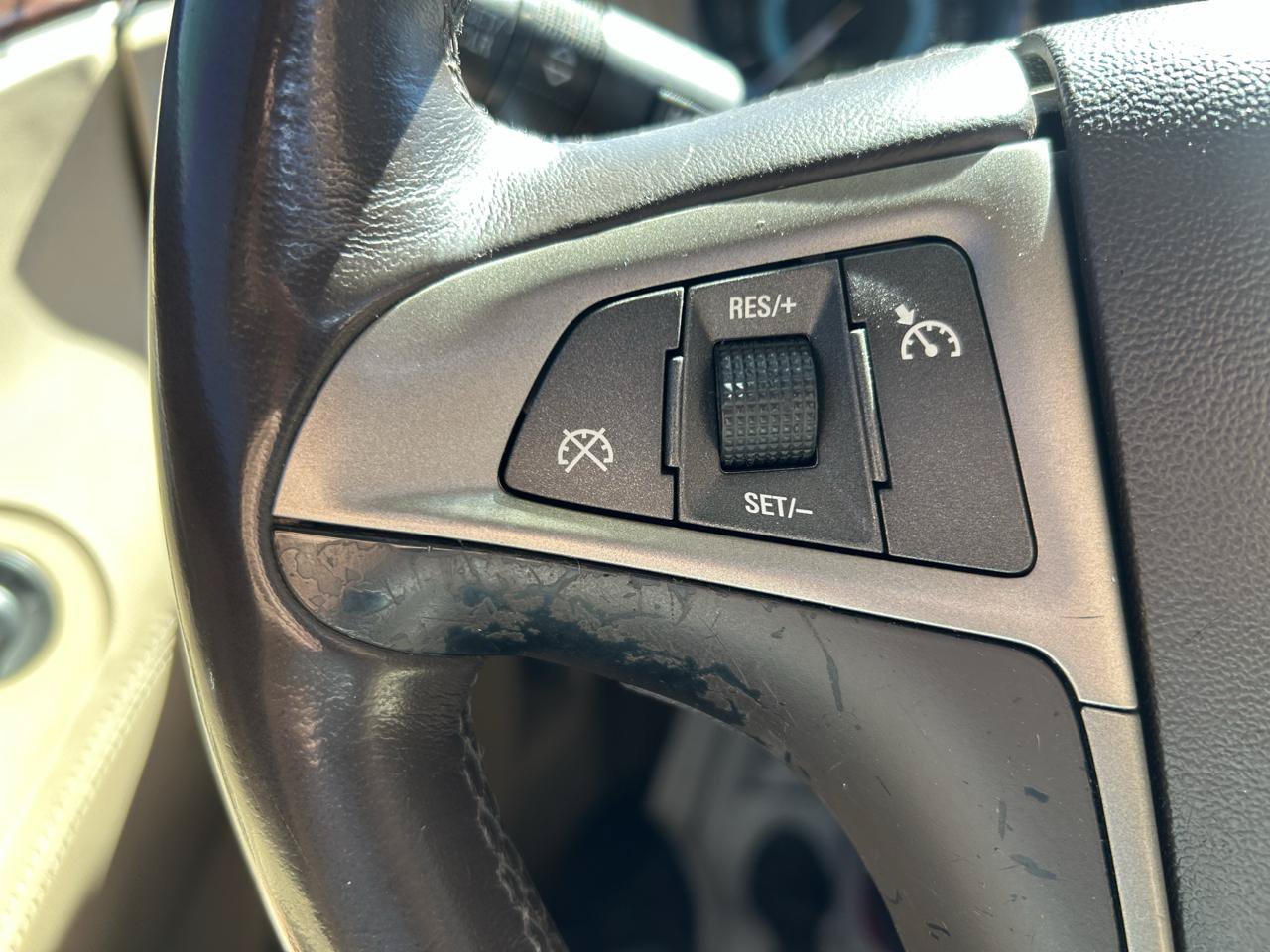 Used 2012 Buick LaCrosse Premium FWD image 18