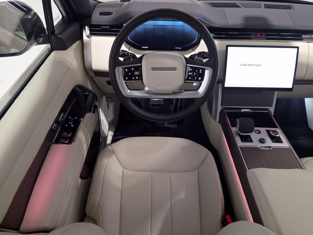 New 2027 Land Rover Range Rover Long Wheelbase SE AWD/4WD image 20