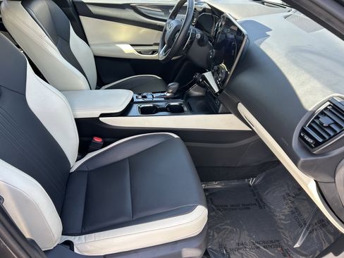 Used 2024 Lexus NX 350h AWD w/ Vision Package image 9
