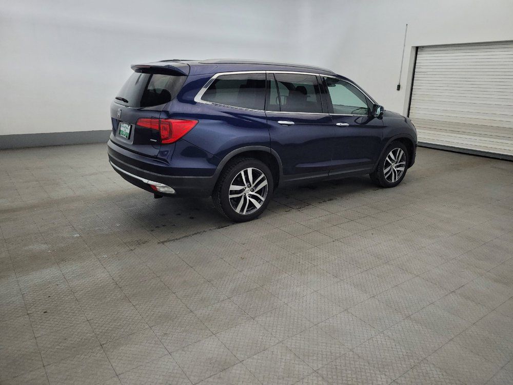Used 2017 Honda Pilot Touring image 10