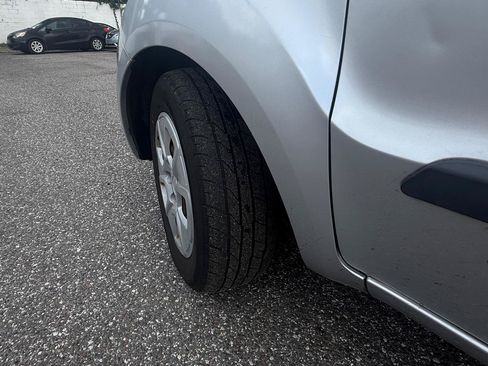 Used 2011 Kia Soul FWD image 15
