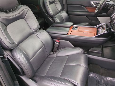 Used 2019 Lincoln Navigator L Reserve w/ Cargo Package image 23