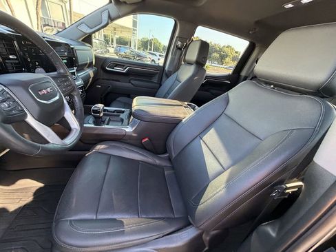 Used 2023 GMC Sierra 1500 SLT w/ SLT Premium Plus Package AWD/4WD image 20
