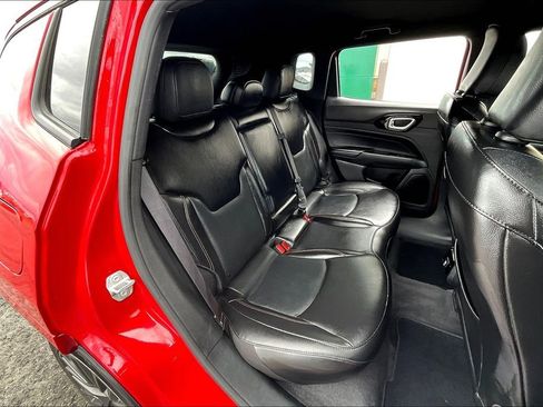 Used 2023 Jeep Compass Limited image 29