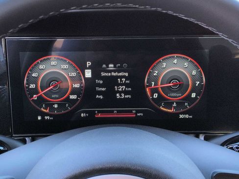 Certified 2025 Hyundai Elantra Limited image 35