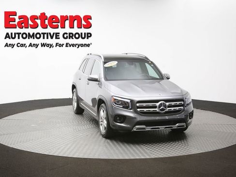 Used 2021 Mercedes-Benz GLB 250 4MATIC w/ Premium Package image 51