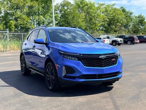 Used 2024 Chevrolet Equinox RS w/ LPO, Floor Liner Package AWD/4WD image 4