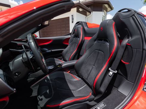 Used 2025 Ferrari SF90 Spider AWD/4WD image 65